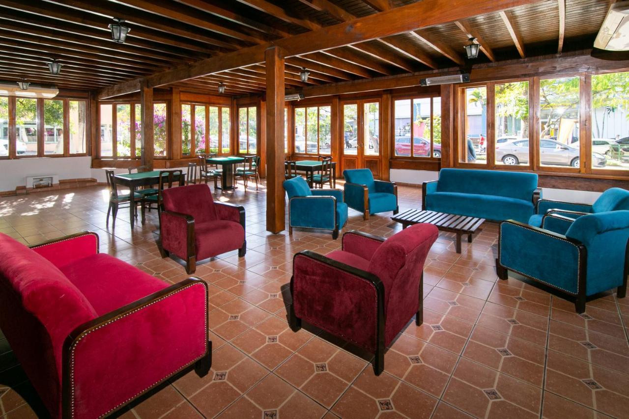 Avenida Charme Hotel Águas de São Pedro Eksteriør billede